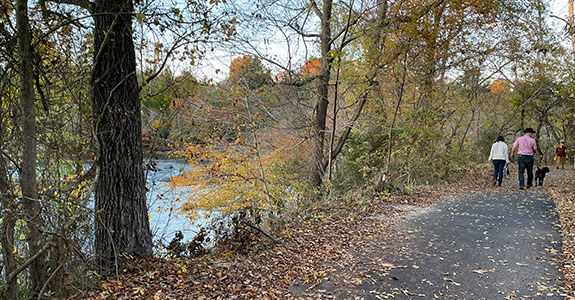 Walkers on the Appomattox River Trail