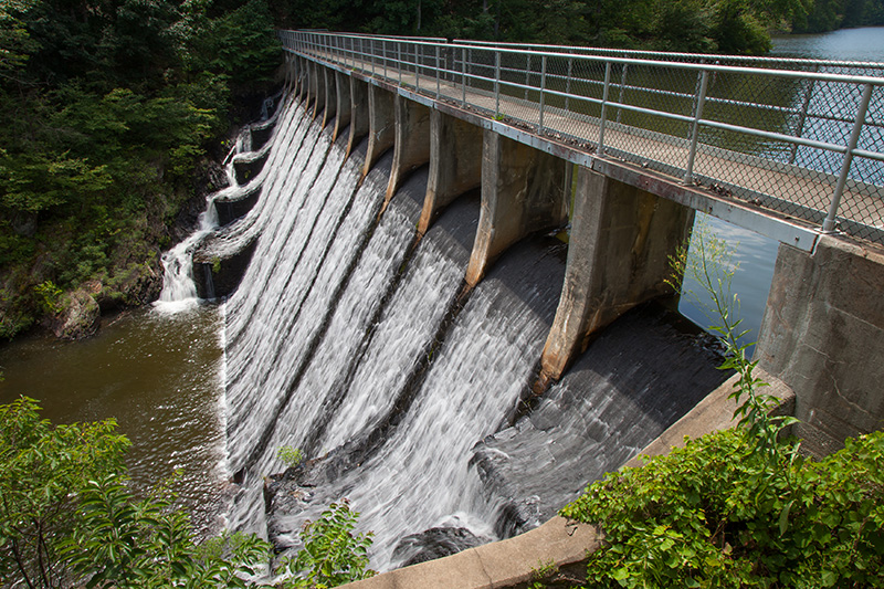 Dam at Holliday Lake State Park
