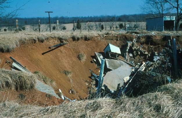 house in sinkhole photo