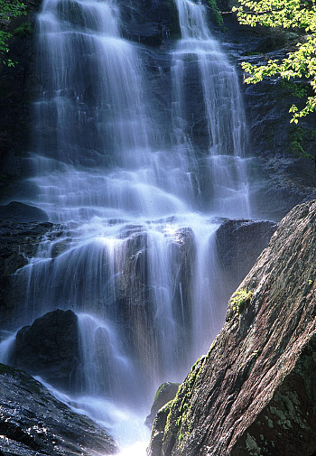 photo of waterfall and spray cliff