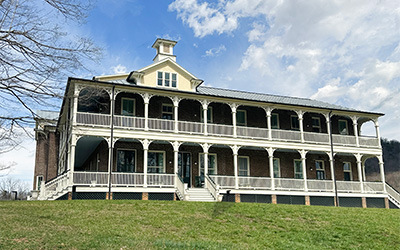 Inn at Foster Falls