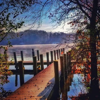 Sunrise at Lake Anna State Park. Many lodges are on the water and come with private docks.